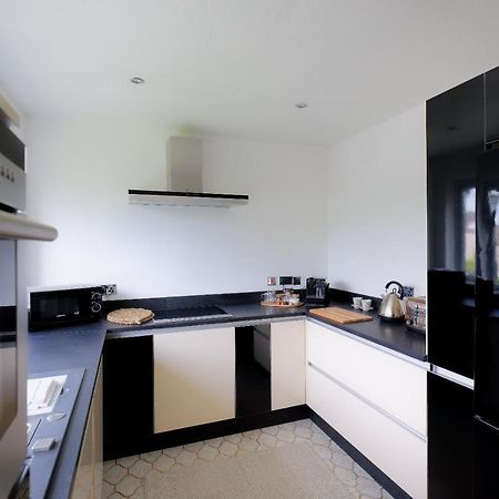 Amroth House Apartment Cardiff Exterior photo